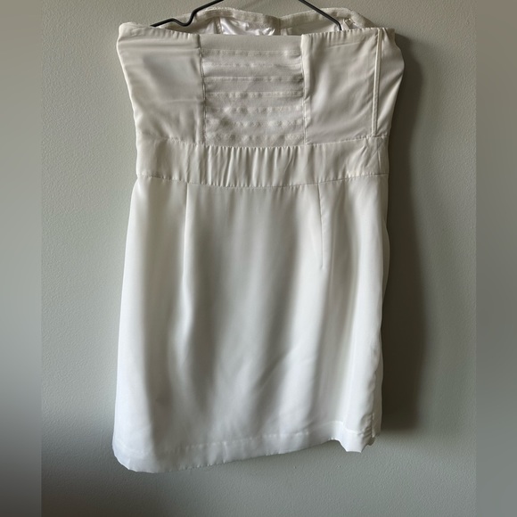 Guess by Marciano white strapless dress size 06 - Picture 4 of 6